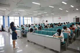 2023年四川省中考各科目时间安排以及中考分数线图片