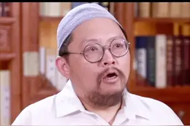 群聊讲黄段子意淫还乱摸？她们要扳倒的，绝不是一个史航图片