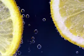 中国宝宝为什么非要补充维生素C？柠檬真的是维C之王吗？图片