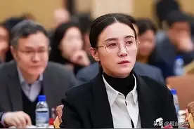 此次被央视“点名”的宋佳，暴露了真实处境，原来吴越真的没说错图片