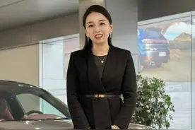 青岛保时捷女销冠家庭情况曝光，海量图片被扒，卖车多原因被曝图片