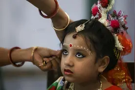 揭秘印度“圣女”真实生活：十几岁就沦为高级僧妓，最后孤独终老图片