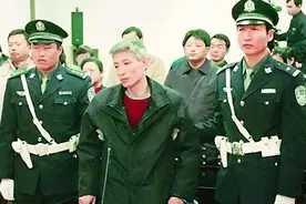 2003年，辽宁一43岁重刑犯被执行死刑，行刑时一脸平静，他是谁？图片