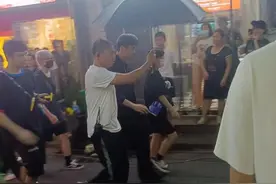 张若昀被曝拍戏封路，拉警戒线把巷子堵住，居民险无法回家怒发声图片