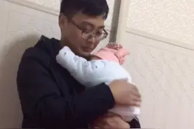 宝爸带娃五年变化：逐渐暴躁，曾经爱不释手，如今狠下“死手”图片