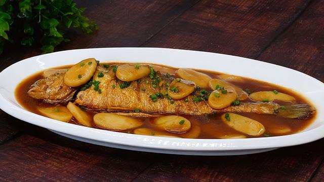 黄花鱼和小黄鱼的区别 2026年黄花鱼和小黄鱼的区别是什么