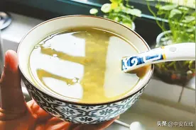 喝绿豆汤为啥反而上火了？医生称，绿豆汤也分饮用人群图片