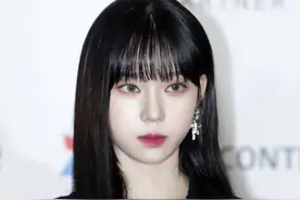 韩国最新颁奖礼大翻车！明星脸肿妆浓造型丑，韩网热帖都在吐槽图片