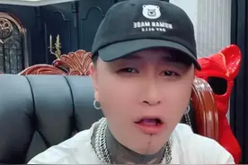 方丈讲述与张二嫂在驾校考场相遇，并且决定在杭州发展图片