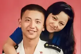 2001年，中国飞行员王伟不幸牺牲，后来他的妻子阮国琴怎么样了图片