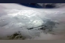 部分航班提前取消！明日成都飞沿海地区航班仍将受台风影响图片