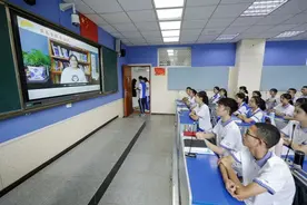 缓解“隐性辍学”亟需转变“育分”倾向 | 特评图片