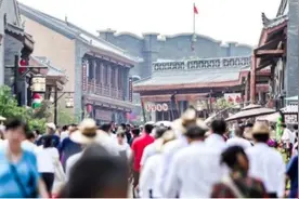 开街半年客流量高达535万，延安红街为何这么受欢迎？图片