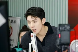 李佳琦回归，属于他的时代回不去了图片