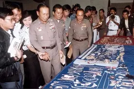 33年前，泰国清洁工偷走沙特王子30公斤珠宝，50克拉蓝钻下落不明图片