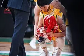 专访孙铭徽，“如果下次还有校园行，你还会拿球砸学生吗？”图片