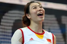 女排名将杨珺菁，最悲情的世界级队员，她错失了冠军却收获了爱情图片