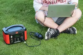 露营热带火户外移动电源，品类繁多如何选？消防人士支招图片