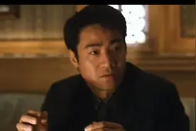 “韩宾”尹扬明一头白发搭乘巴士，《古惑仔》演员现状盘点图片