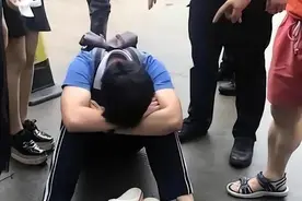 恶毒后妈篡改孩子志愿，660分却上了个技校，父亲怒骂：滚出我家图片