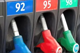 以前93号，现在变92号，为啥汽油越做越差？据说和俄罗斯有关图片