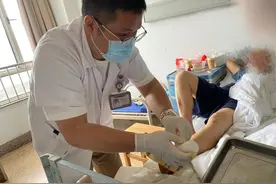 蛇伤事件进入高发期，最有效方法是注射抗蛇毒血清图片