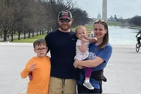 橘猫徒步64公里找到家却被拒！主人：橘猫太粘人，我不想要了！图片