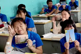 “班主任”不是class director！地道英语怎么说？图片