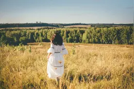 复旦女神陈果：在岁月中，修养自己图片