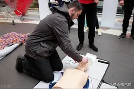 适用干货之心肺复苏操作流程（人工呼吸）图片