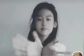 陆毅晒14岁女儿跳女团舞 身材高挑跳得有模有样图片