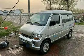 五菱之光vs长安之星，谁才是微面王者图片