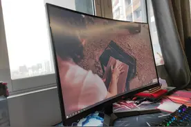 高刷新无残影，惠科显示屏助你飞驰电竞场图片