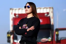 90后美女开货车跑遍中国：我开卡车养你，你给我爱情就好图片