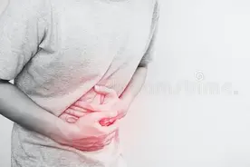 肠胃“抽筋”绞痛，可能是身体在发出报警信号图片