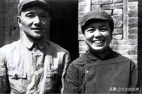 卓琳追悼会：现场万人送别，子女敬献的花圈写着“妈妈我们爱你”图片