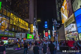 美版知乎：为什么世界都怕美国？外国网友：世界还有两个国家不怕图片