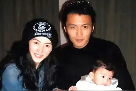 谢霆锋长子15岁生日，张柏芝晒大量合影庆祝，儿子烫卷发打扮时髦图片