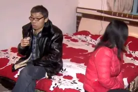 湖南62岁老汉爱上儿子的女同学，为搏红颜一笑，不惜断绝父子关系图片