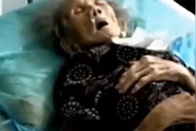 福建90岁老太在儿子家与老鼠同住，瘦到骨骼凸起营养不良孙女痛哭图片