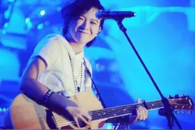 一夜成名却“突然消失”的5位歌手，患癌、抑郁、精神分裂成现实图片