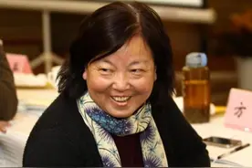 在美出书歪曲中国疫情，扬言替14亿国人给世界道歉，方方下场如何图片