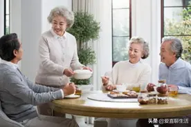 建议中老年人，早餐要吃饱吃好，这5种早餐营养美味蛋白质最丰富图片