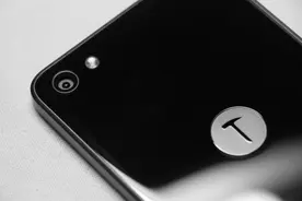 沉寂一年多的Smartisan OS，宣告回归，但这次并不是做手机图片