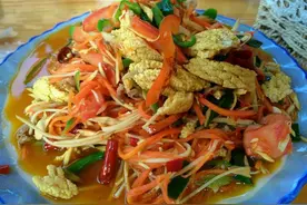 棕包：棕树还没开放的花，摘下来炒肉吃很美味，很多人没吃过图片