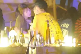 网友偶遇买超王思聪三亚聚会，现场美女如云，被爆出轨后彻底放飞图片