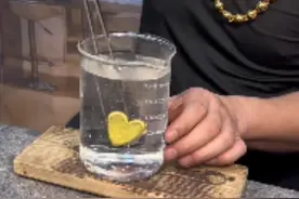 最新型的假黄金，竟然用火烧都不会变黑！你身边有吗？图片