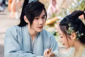 5位医美驻颜的男星，到古装剧里就露了原形，硅胶脸一目了然图片