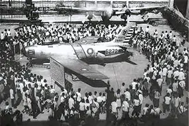 台湾飞行员被敲竹杠，怒飞大陆称：在台湾当兵就像资本家的看门狗图片