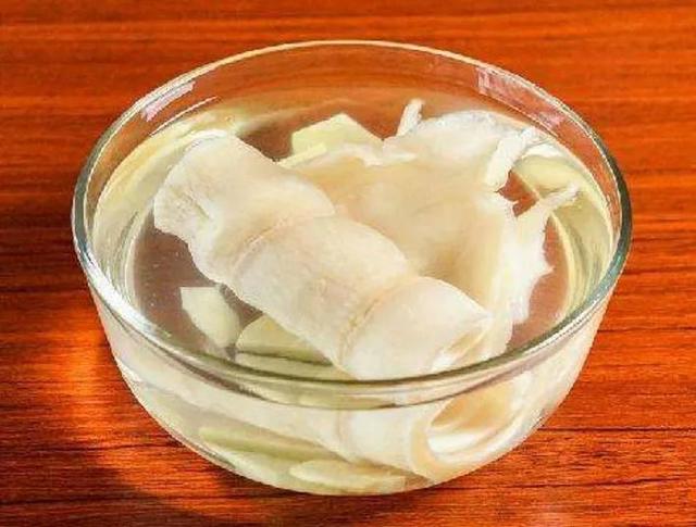 花胶如何炖汤稠 2026年花胶煲汤如何浓稠